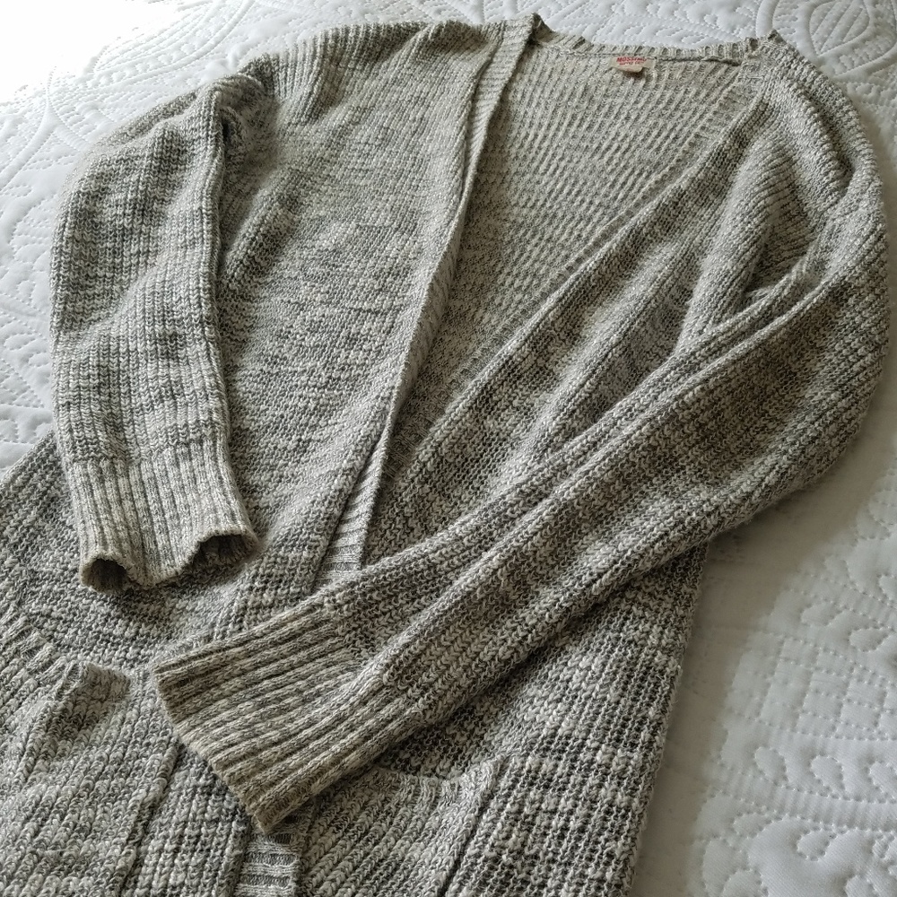 Pale grey cotton cardigan